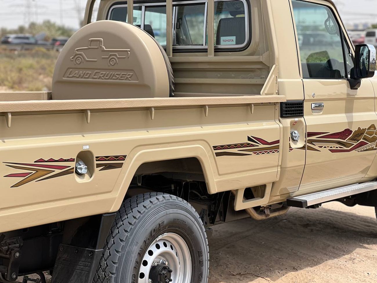 Toyota Land Cruiser Pick Up LC79 S/C 4.0L PTR A/T //2025// MID OPTION WITH WINCH , DIFF LOCK , DVD&BACK CAMERA , CRUISE CONTROL