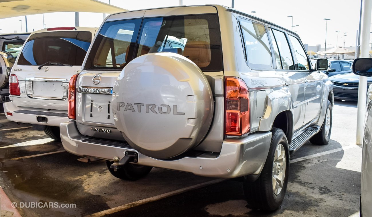 Nissan Patrol Safari