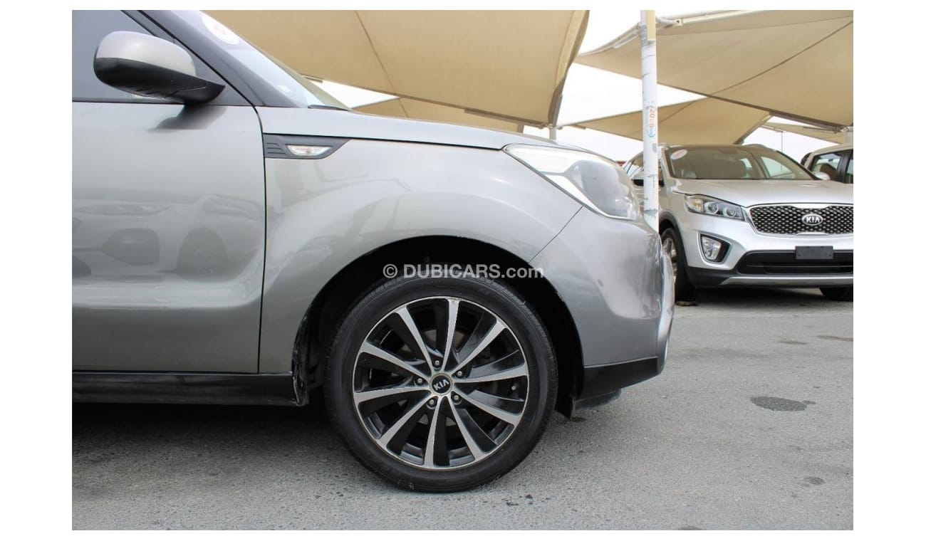 Kia Soul EX ACCIDENTS FREE - GCC - ENGINE 1600 CC - PERFECT CONDITION INSIDE OUT