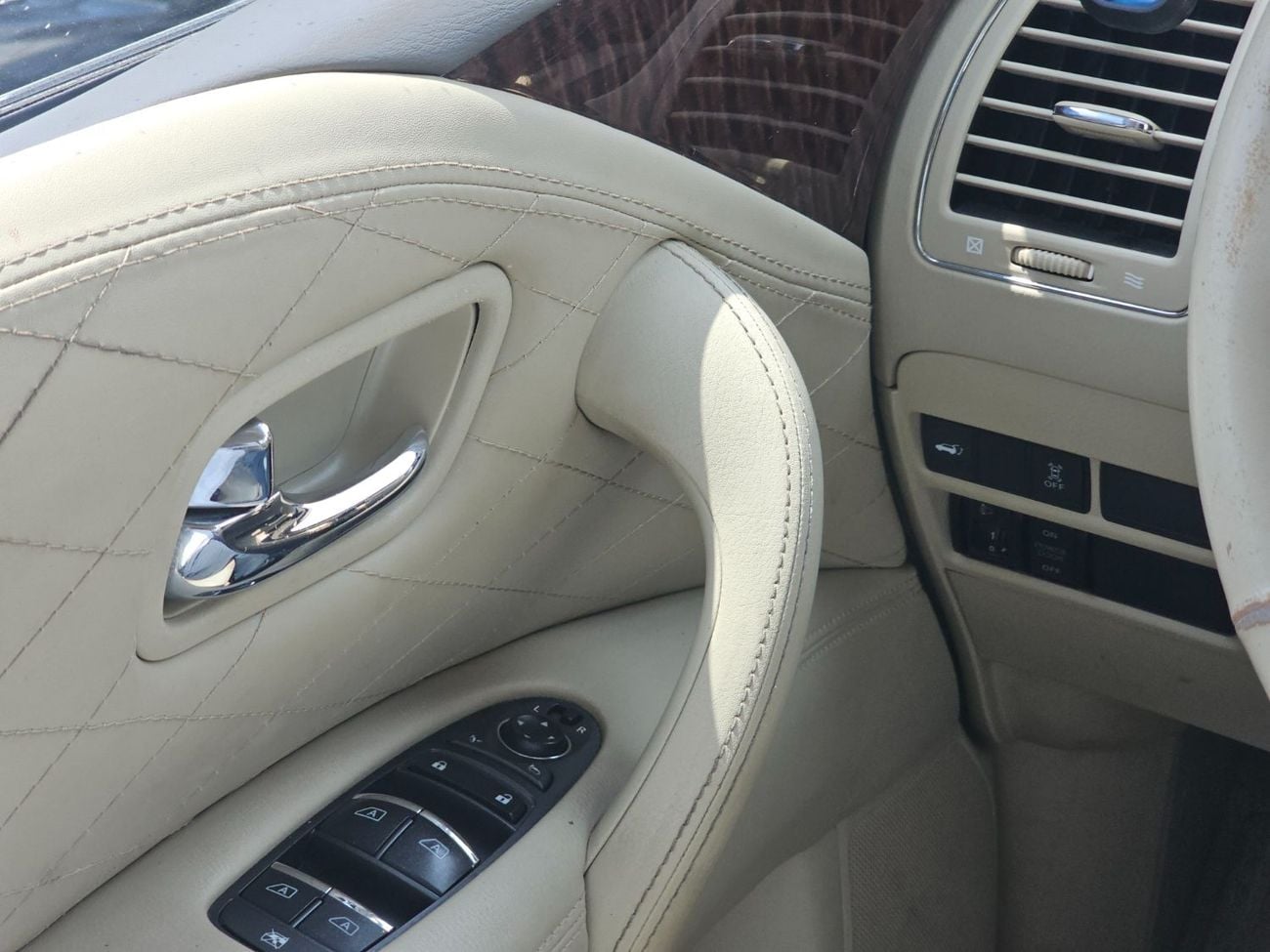 نيسان باترول SE T2 LEATHER
