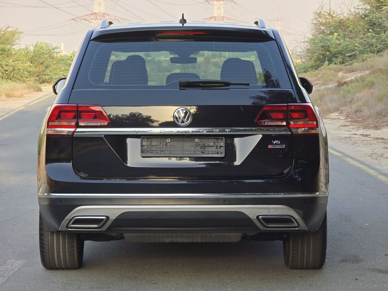 Volkswagen Teramont Highline 3.6L VOLKSWAGEN TERAMONT 2019 GCC ORGINAL PAINT // FULL OPITION // PERFECT CONDITION