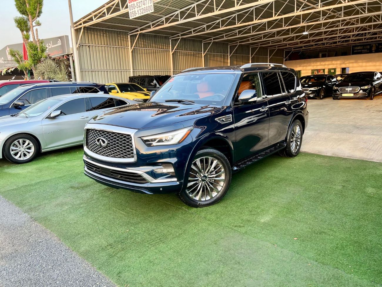 Infiniti QX80 Luxury 5.6L warranty one year bank financie available