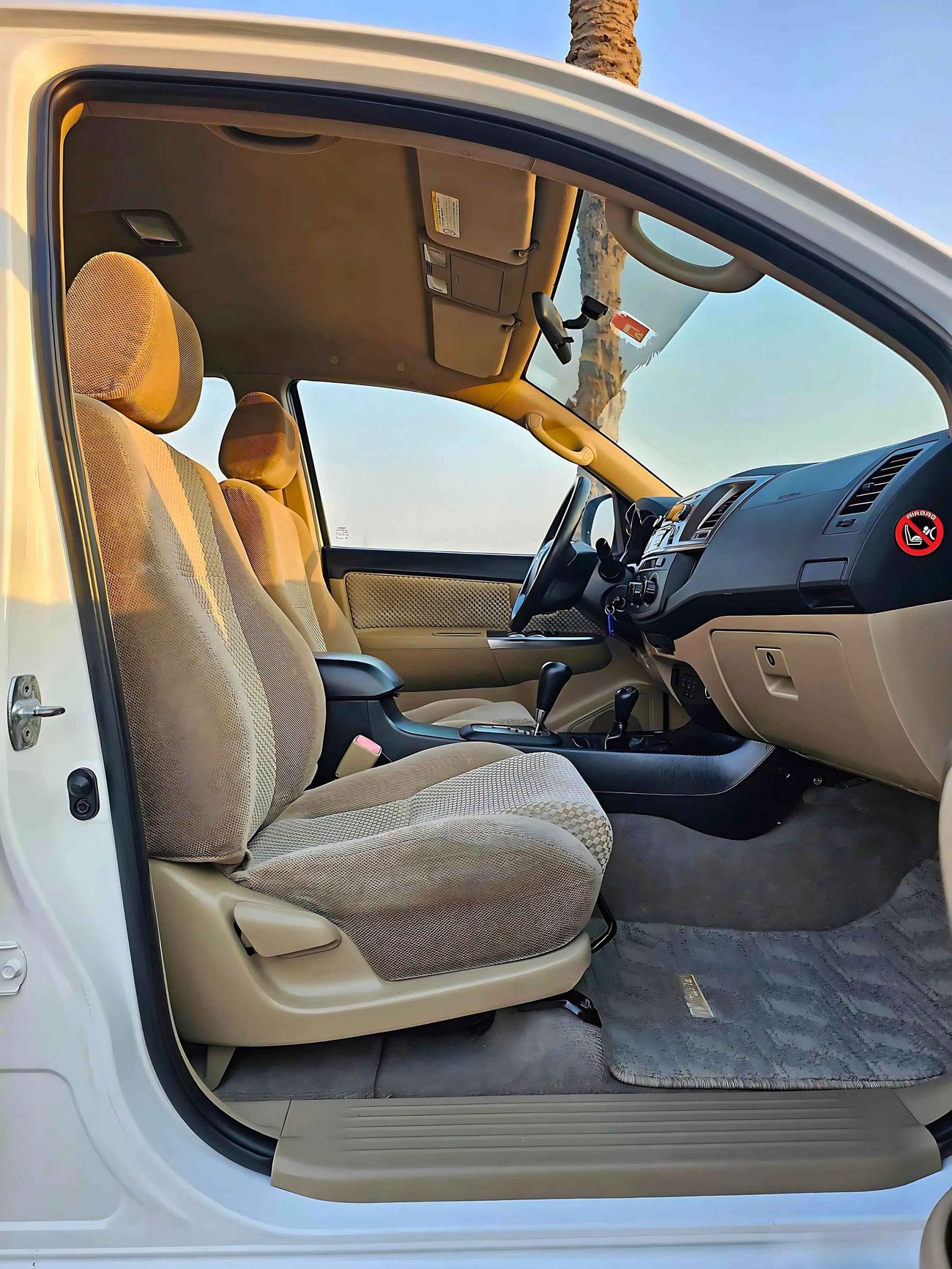 Toyota Fortuner V4 GCC/ 4WD/ LOW MILEAGE/ SINGLE OWNER/ NON ACCIDENT/ EXCELLENT CONDITION/ LOT# 65624