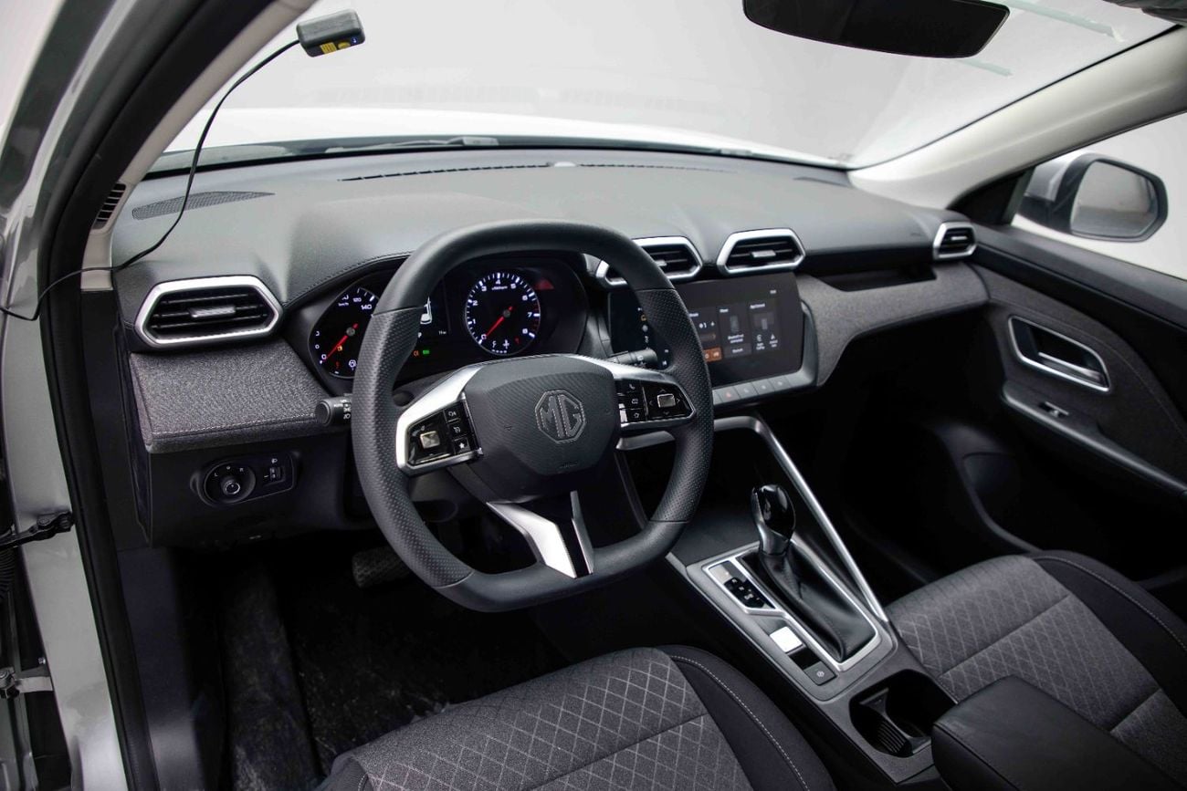 أم جي ZS STD 1.5L - Silver Inside Black | Export Only