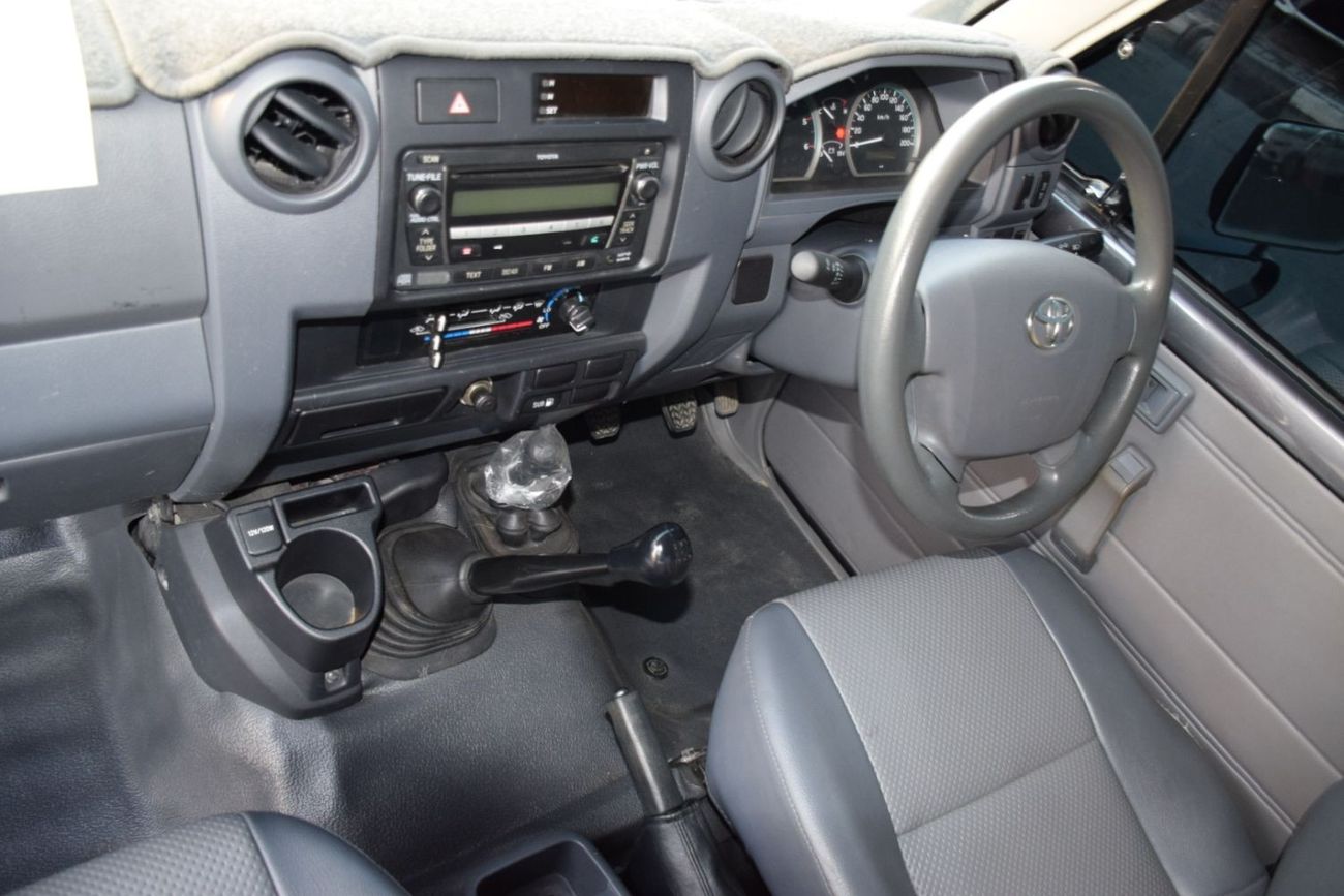 Toyota Land Cruiser Pick Up