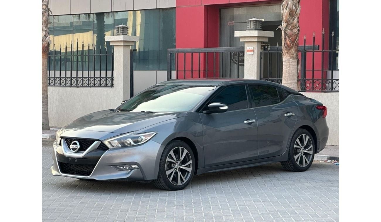 Nissan Maxima SV