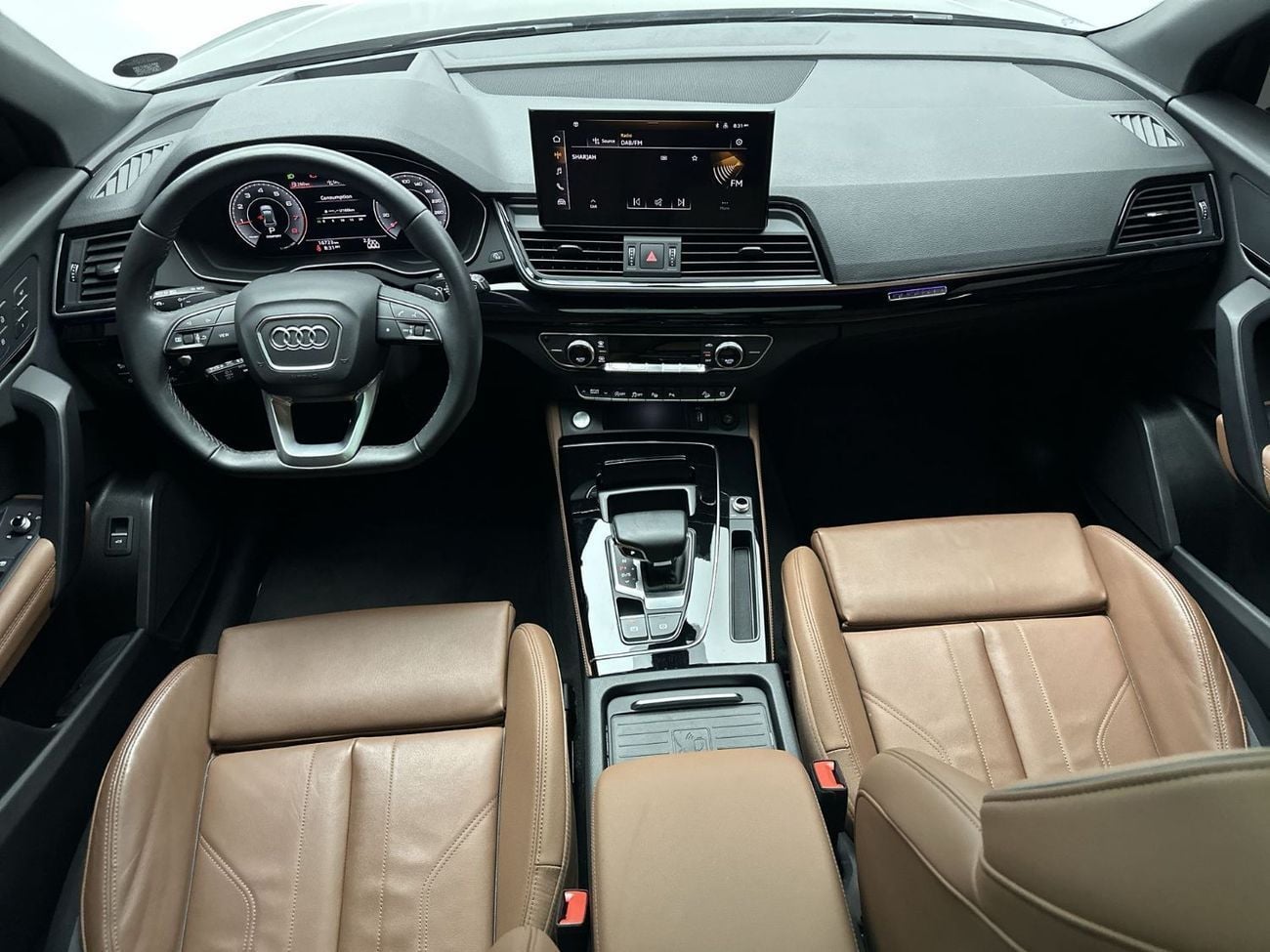 Audi Q5 45 TFSI S-LINE quattro 249hp (Ref# 34372)