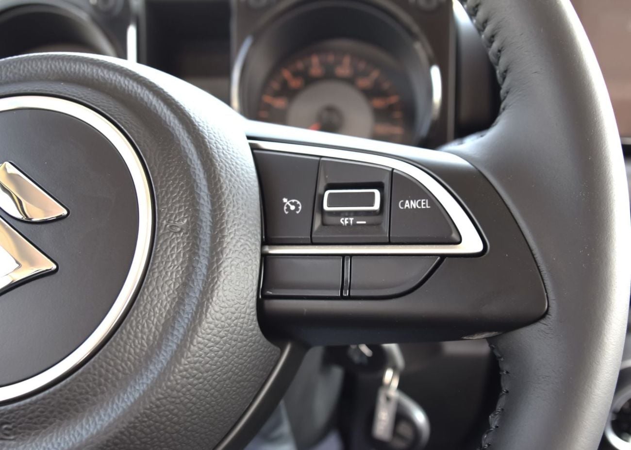 سوزوكي جيمني GLX · 1.5L · 4 Cyl · Automatic · Petrol · SUV/Crossover · Four Wheel Drive · 4 seats · 5 door Petrol 5-Door Automatic 4WD (GCC Specs) – 2026 | For Export Only