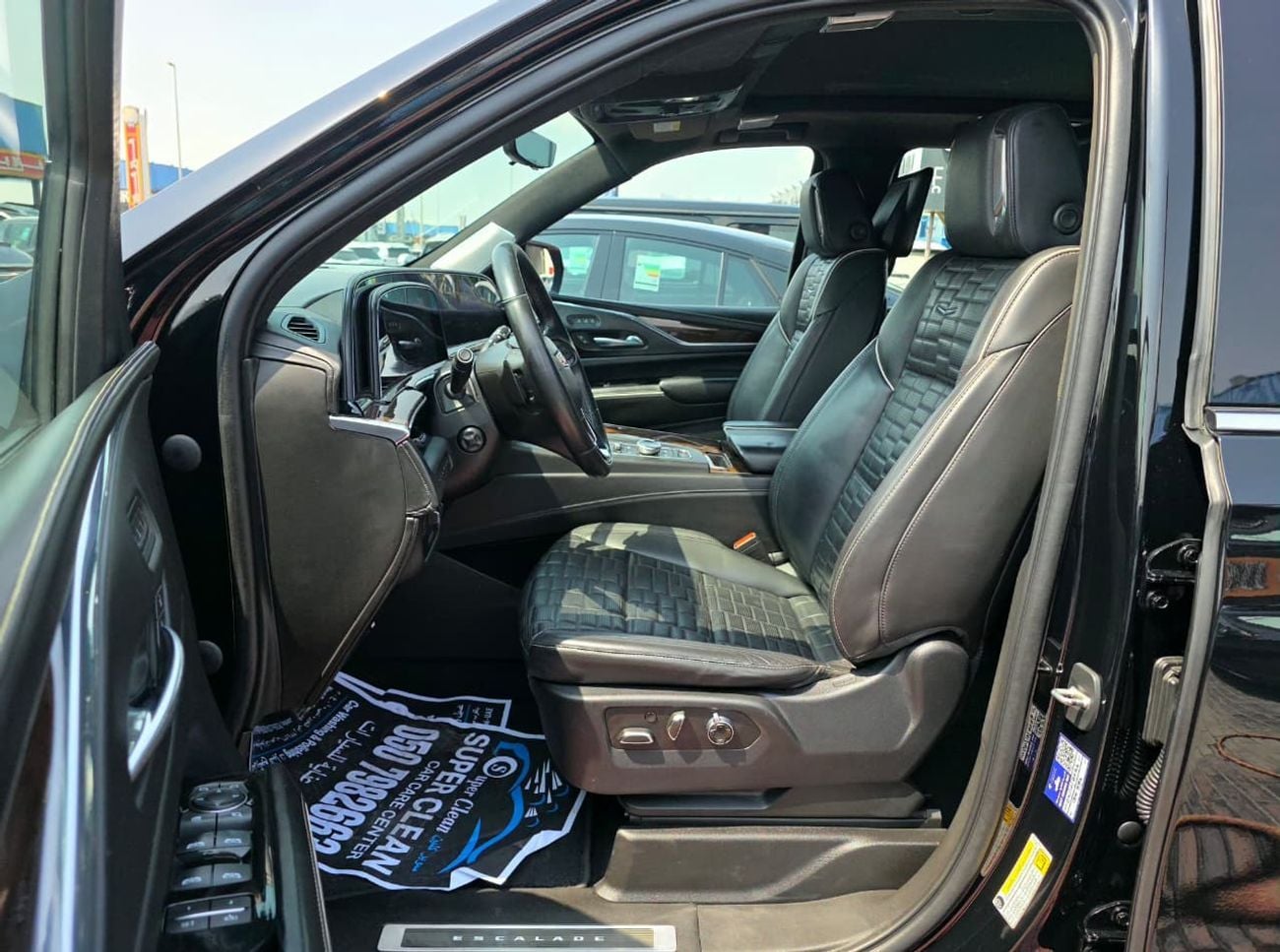 Cadillac Escalade Sport Platinum 6.2L AWD Original Paint 2021 GCC