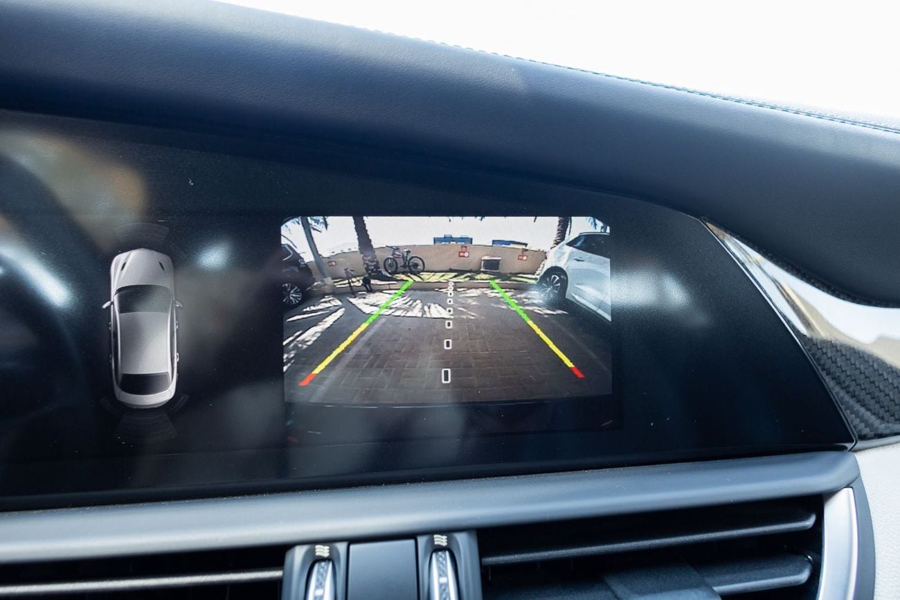 ألفا روميو جوليا Quadrifoglio 2.9L (510 HP)