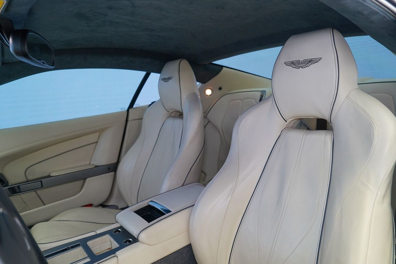 Aston Martin DB9 Std 6.0L (470 HP)