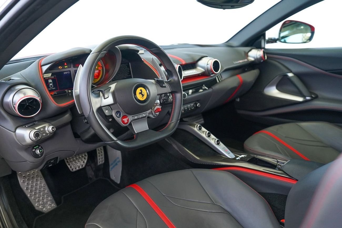 فيراري 812  سوبرفاست