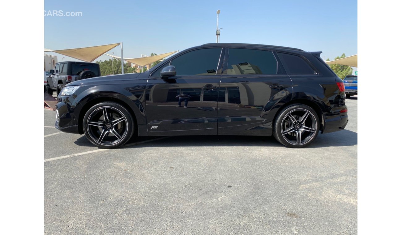 Audi Q7 AUDI Q7