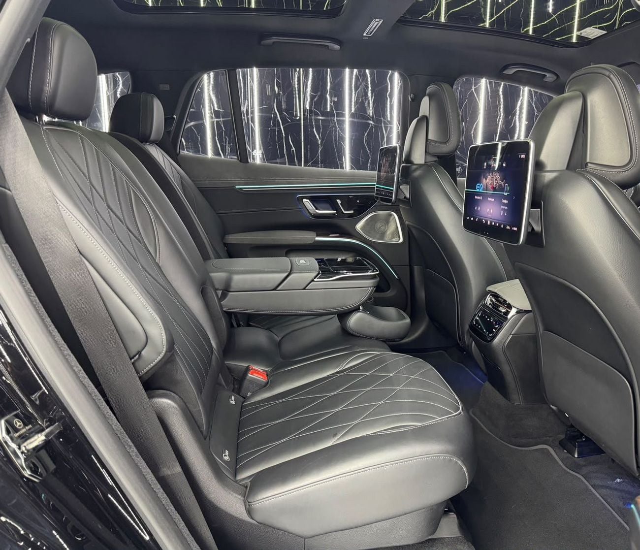 Mercedes Benz EQS 580 EQS 580 4MATIC Korean | Luxury 7 seater  SUV | Fully Electric | Well Maintained