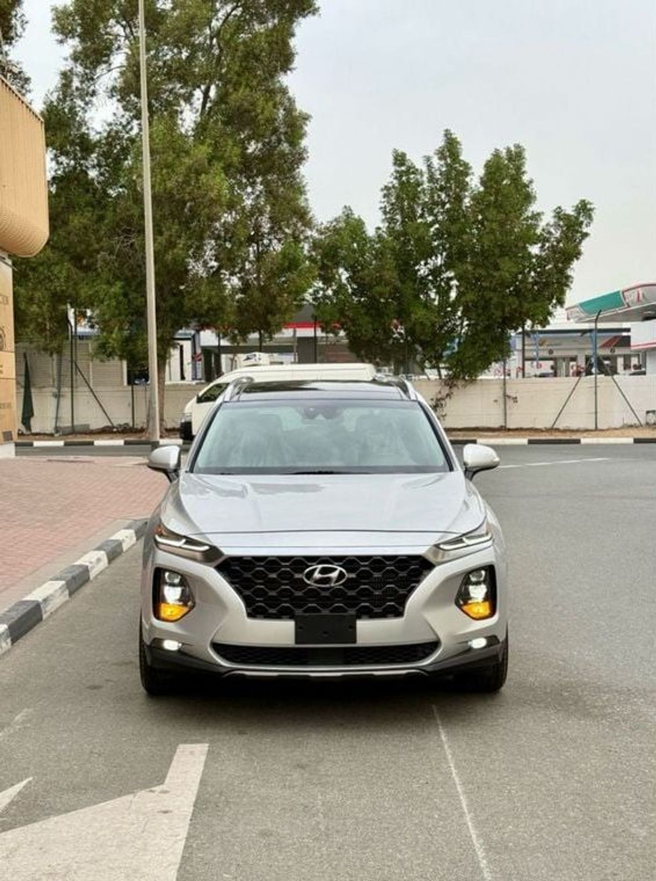 Hyundai Santa Fe HYUNDAI SANTA FE FULL OPTION/ PANORAMA/ 2.0 TURBO/ UAE PASS