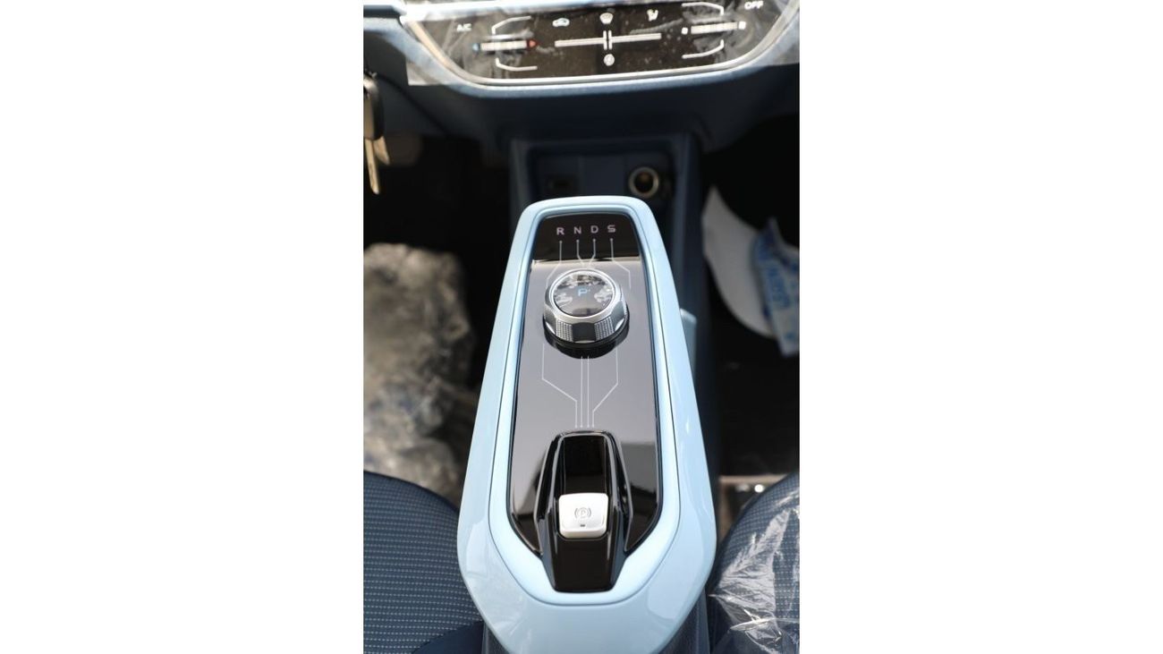 Changan Ben EStar 2024 Changan E-Star Qingxin - White inside Blue Grey | Export Only