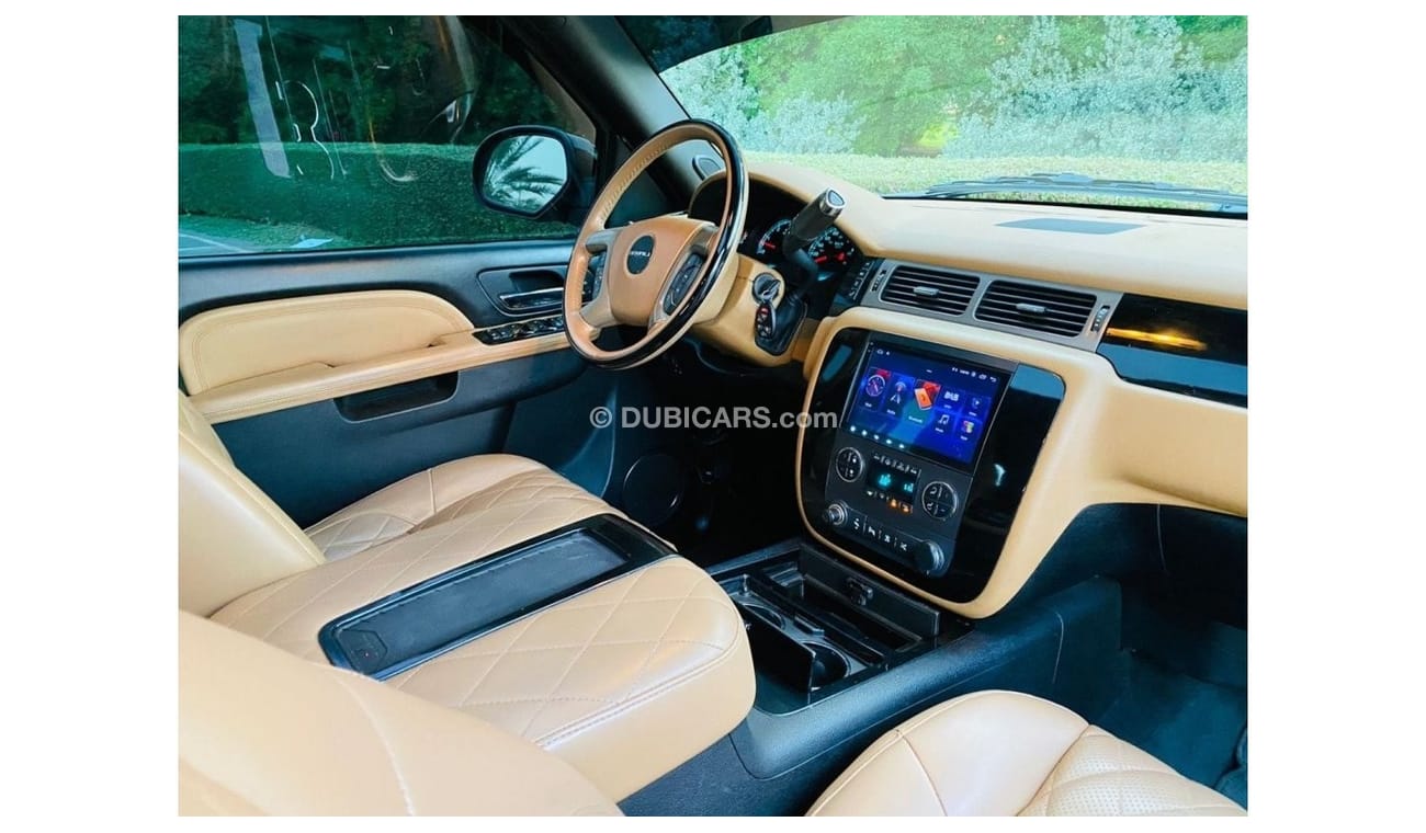 GMC Yukon GMC YUKON DENALE 2011 GCC