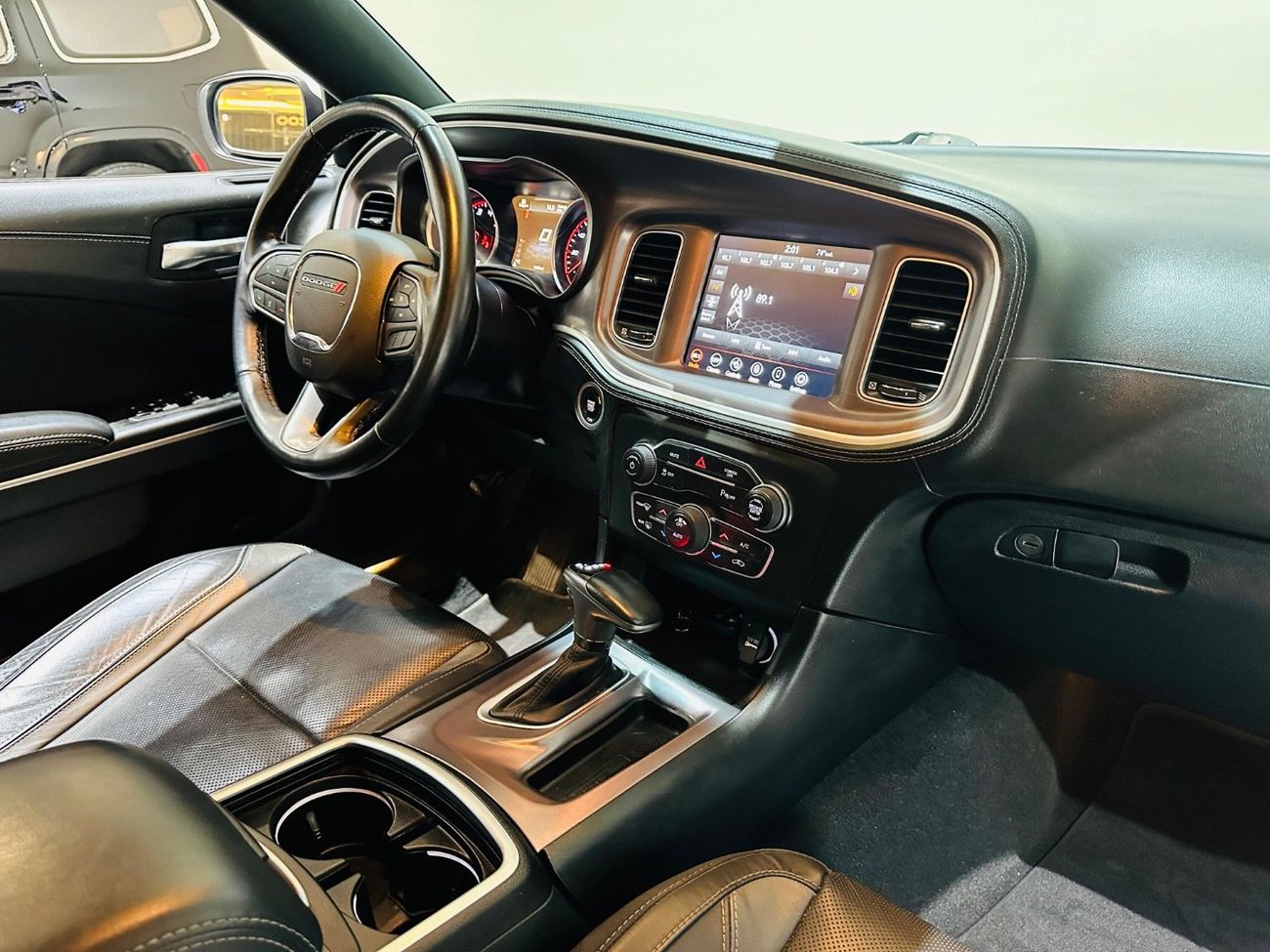 Dodge Charger SXT Plus 3.6L