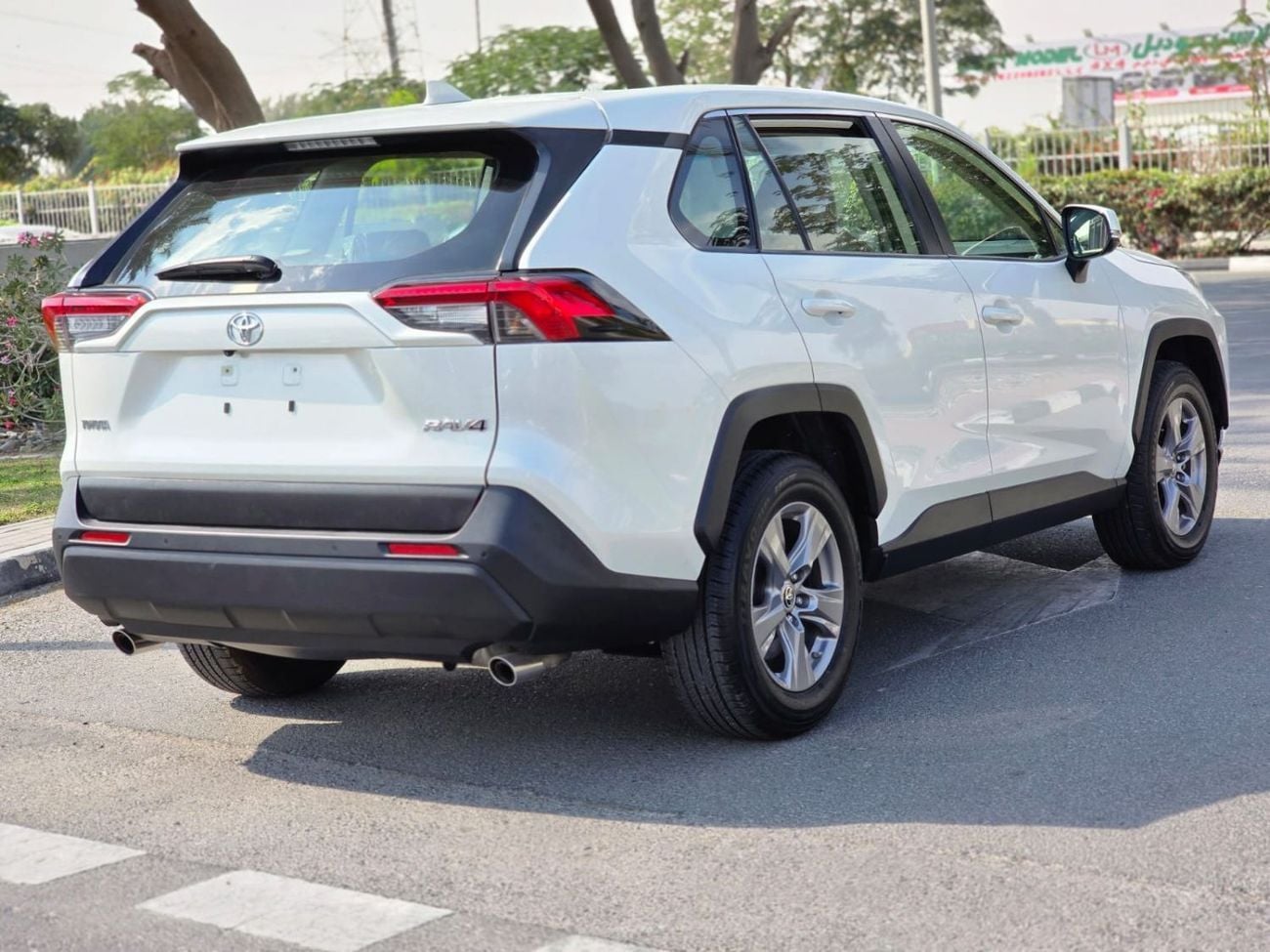 تويوتا راف ٤ EX 2.5L