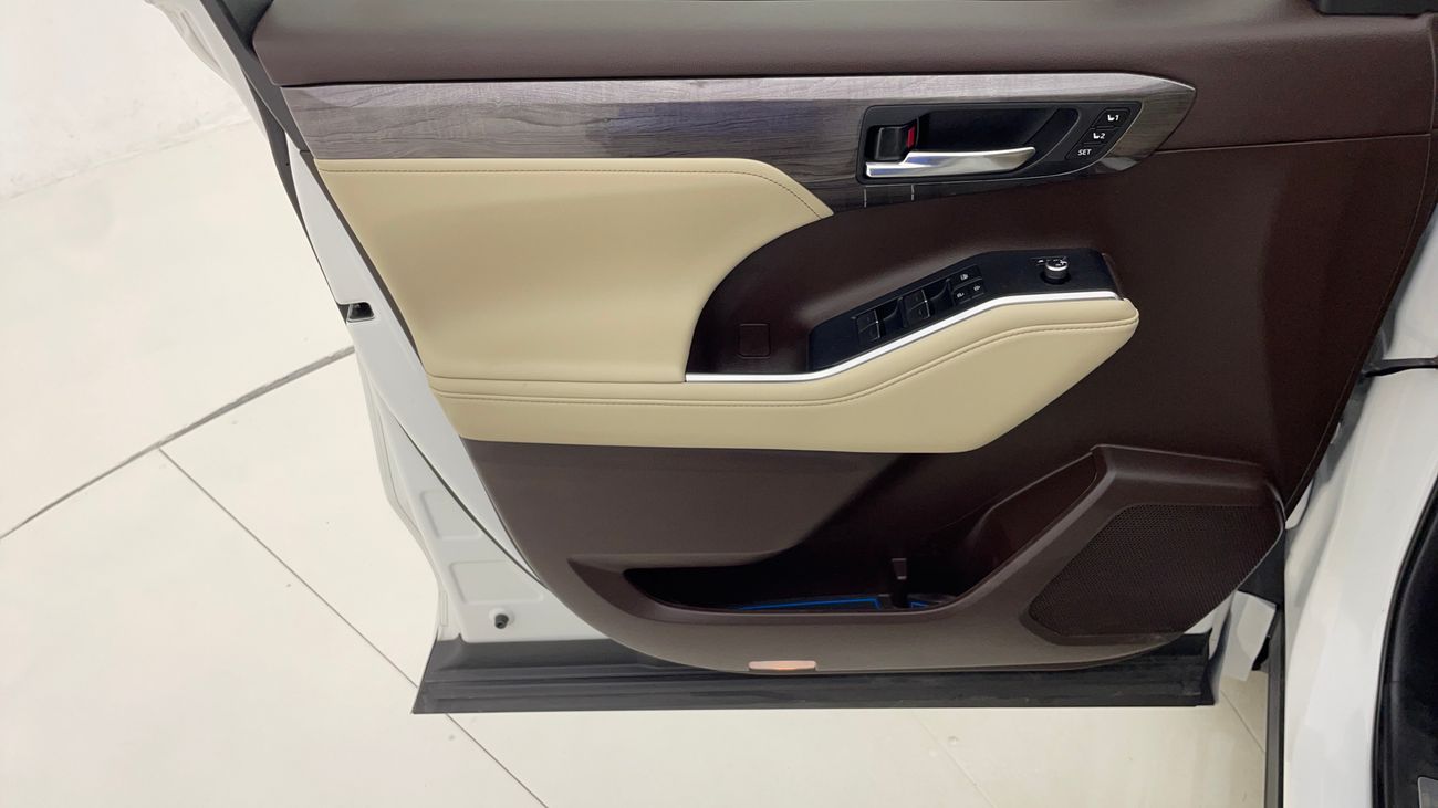 تويوتا هايلاندر VXR 2.5 | بدون دفعة مقدمة | اختبار قيادة مجاني للمنزل