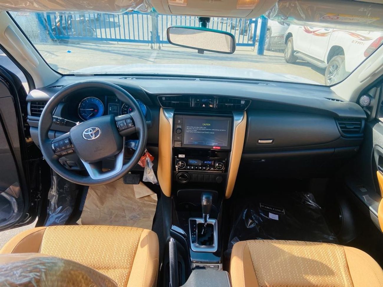 Toyota Fortuner TOYOTA FORTUNER 2.7 AT AUTO AC BLACK 2023