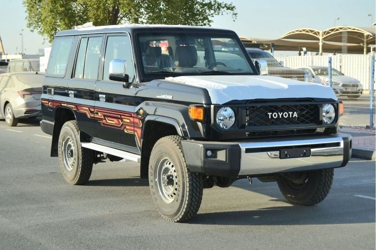 Toyota Land Cruiser 70 LX Hard Top 5 Doors