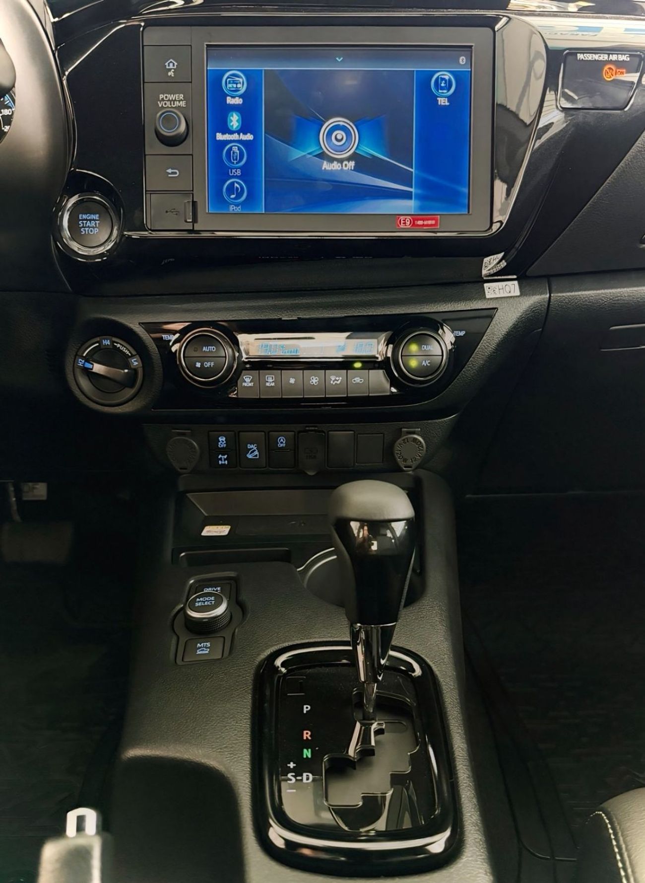 تويوتا هيلوكس HILUX ADVENTURE 2.8 DIESEL MHEV HYBRID **EXPORT ONLY**التصدير فقط خارج الخليج**