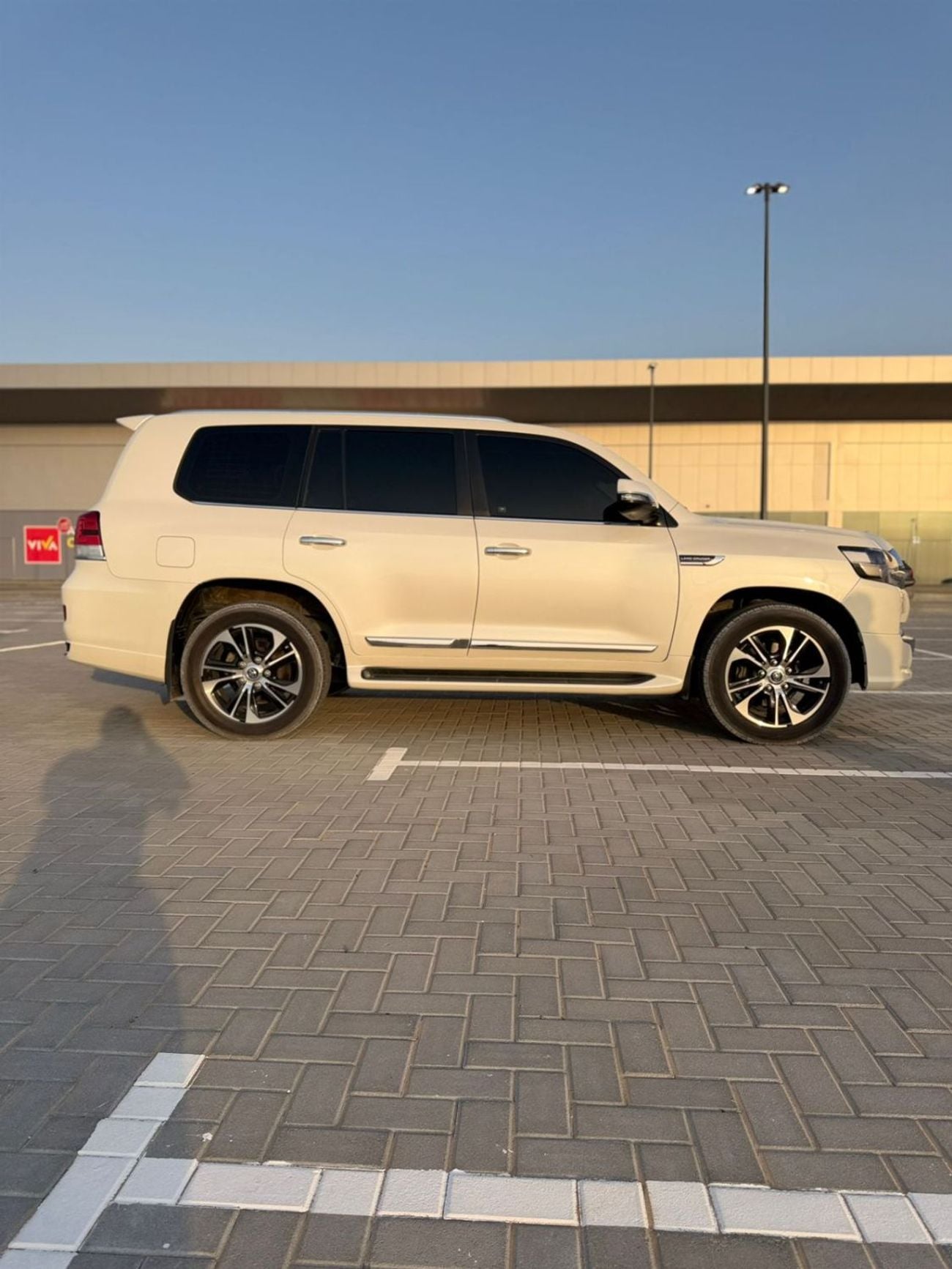 تويوتا لاند كروزر GXR 4.6L