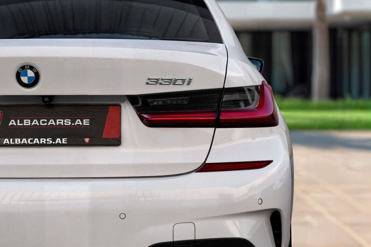 بي أم دبليو 330i 2,742 P.M  | 3-Series 330 M-Kit | 0% Downpayment | Excellent Condition!