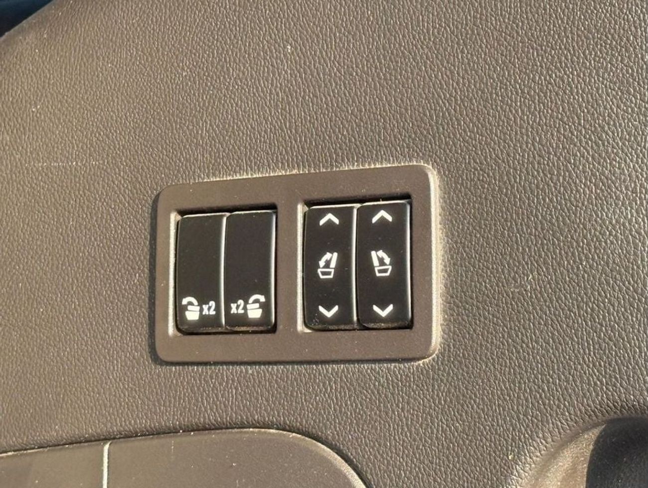 كاديلاك إسكالاد Platinum 6.2L