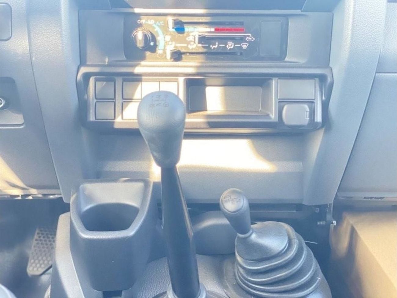 تويوتا لاند كروزر بيك آب double capin. 4.2 V6   Diesel Model 2024