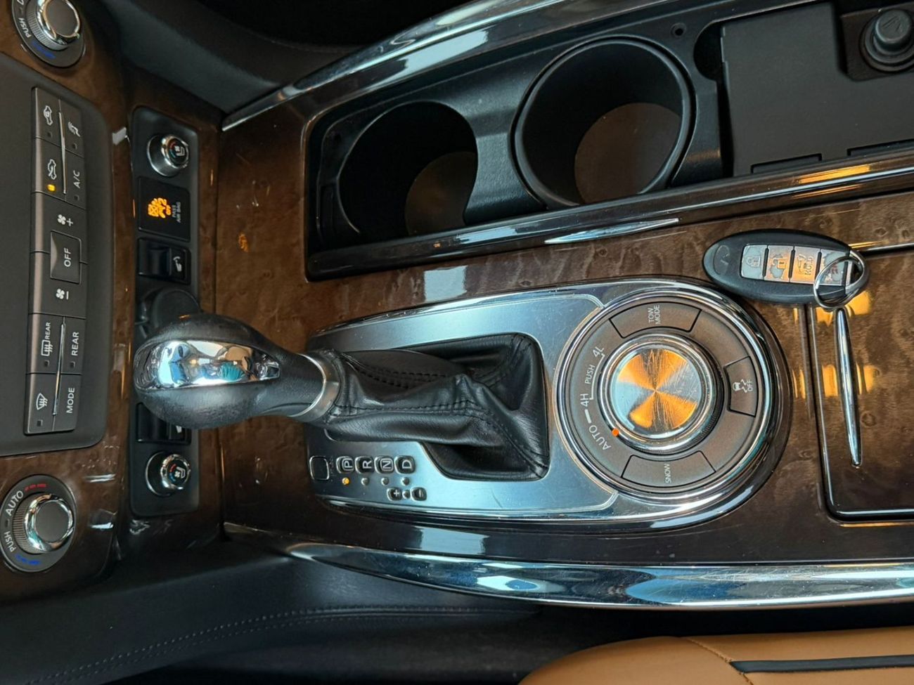 إنفينيتي QX56 فل اوبشن رقم واحد