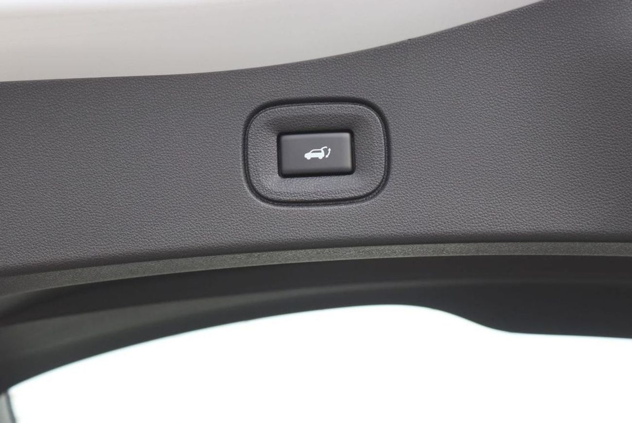 Renault Koleos 2.5L, LEATHER SEAT, MONITOR, PUSH START, ALLOY WHEELS , MODEL 2025 FOR EXPORT