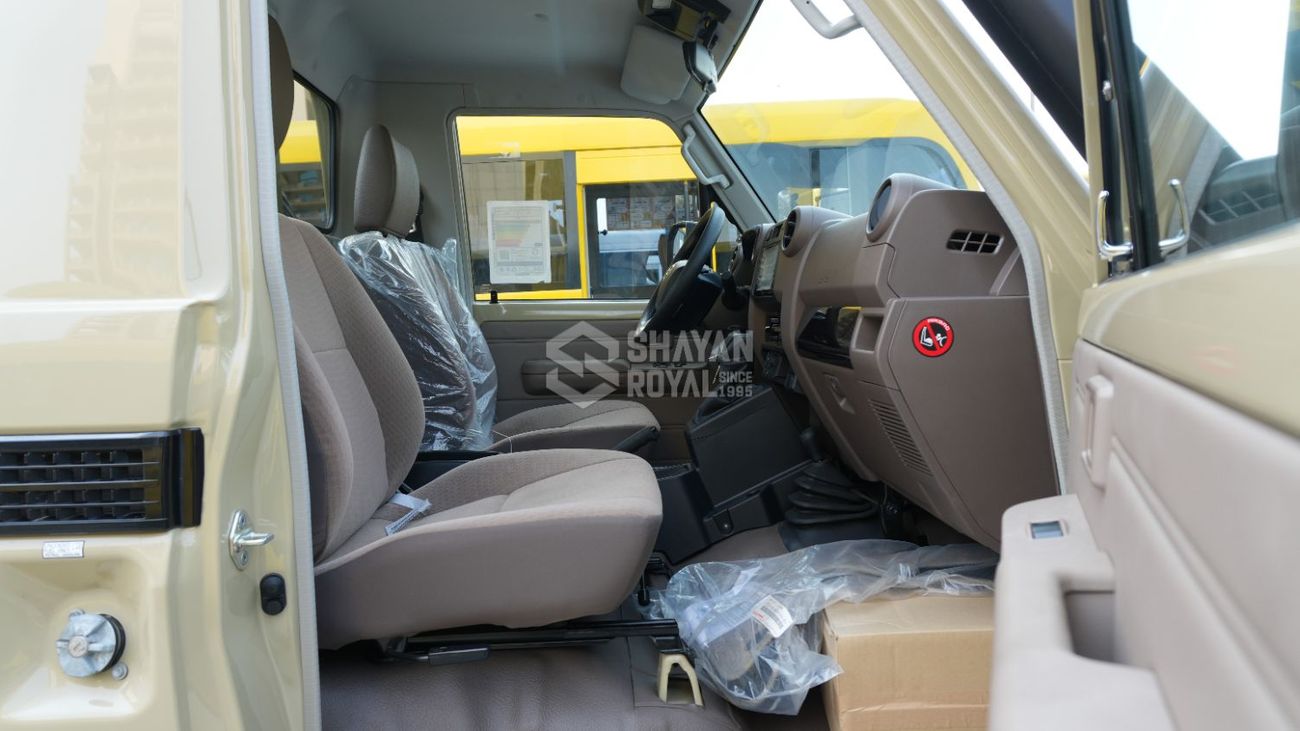 Toyota Land Cruiser Pick Up Standard LC79 4.0L PETROL 4WD SC AT 2026MY