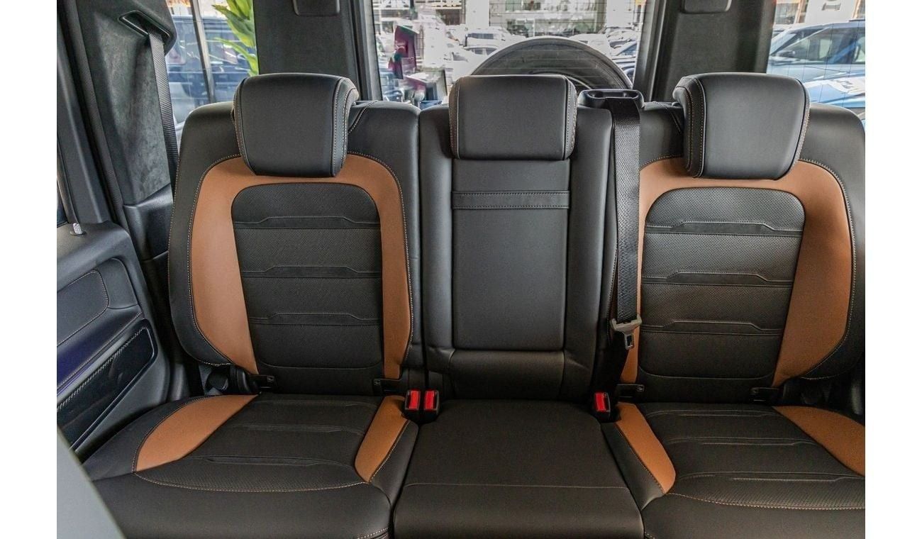 Mercedes-Benz G 63 AMG Mercedes-Benz G 63 AMG - Carbon Fiber - 2025 FaceLift