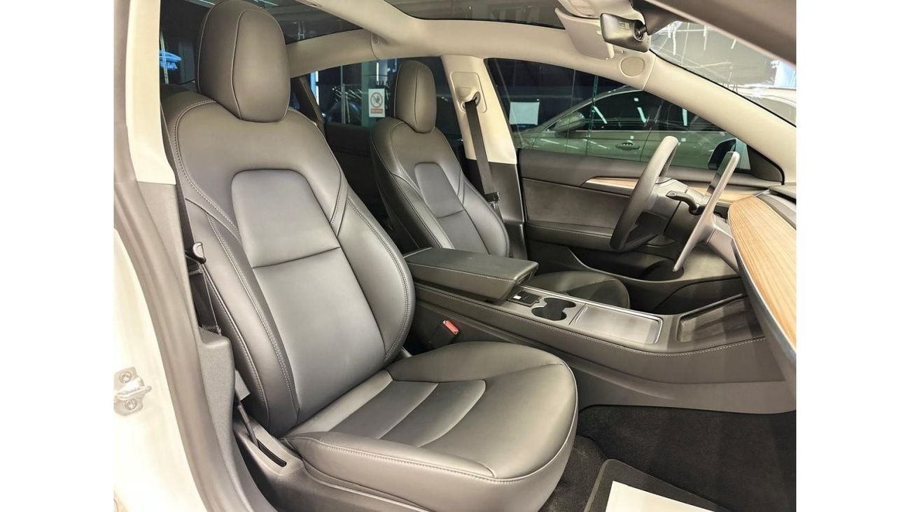 تسلا موديل 3 TESLA MODEL 3 LONG RANGE 2023 GCC 33000KM UNDER WARRANTY AND SERVICE CONTRACT NO ACCIDENT NO PAINT P