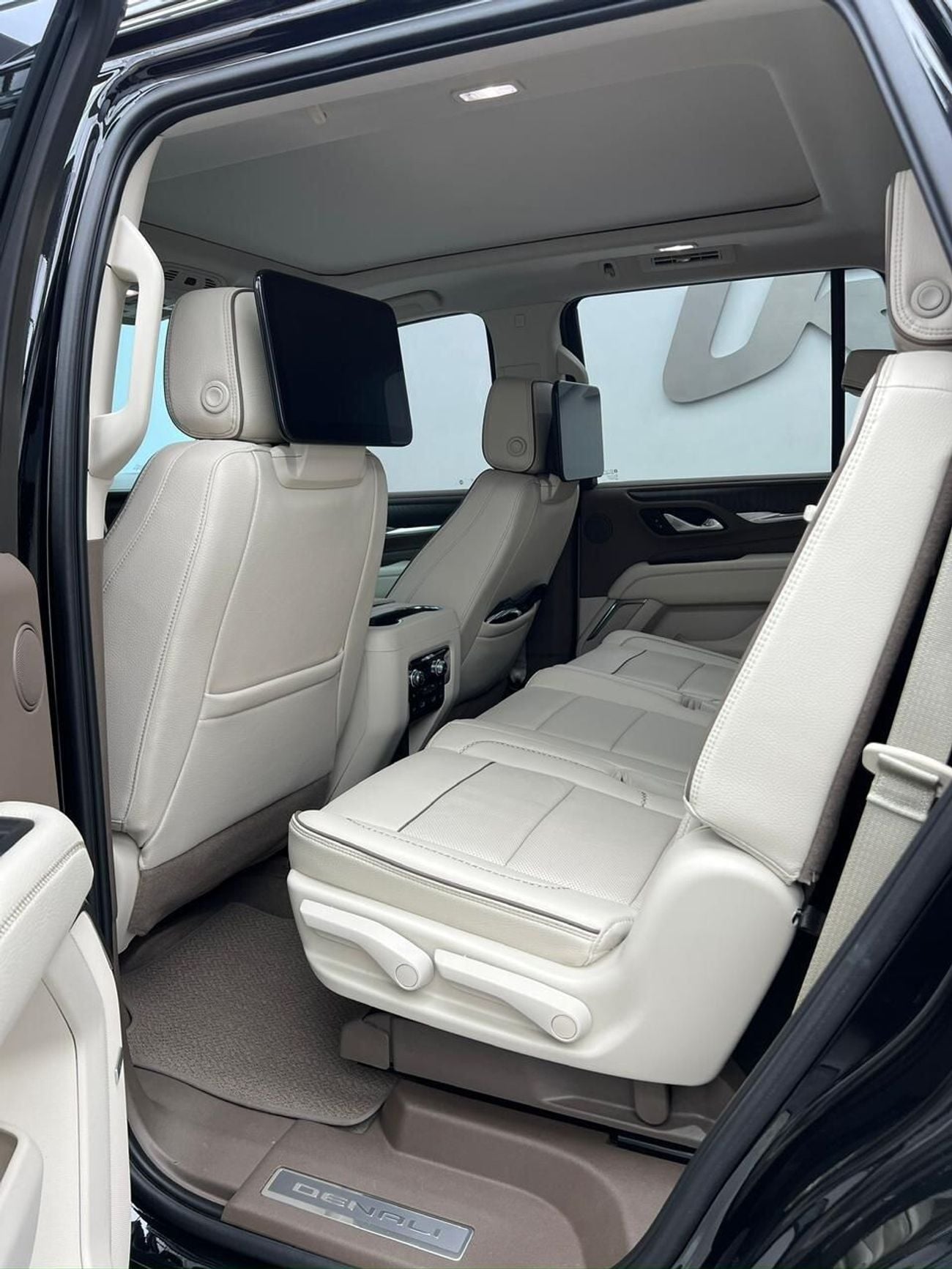 GMC Yukon DENALI