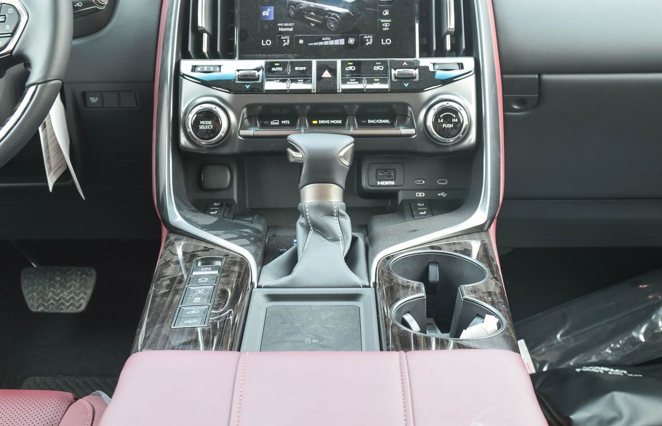 Lexus LX 600 Signature 3.5L ( CYL) LEXUS LX600 3.5L 4WD PETROL SUV 2025