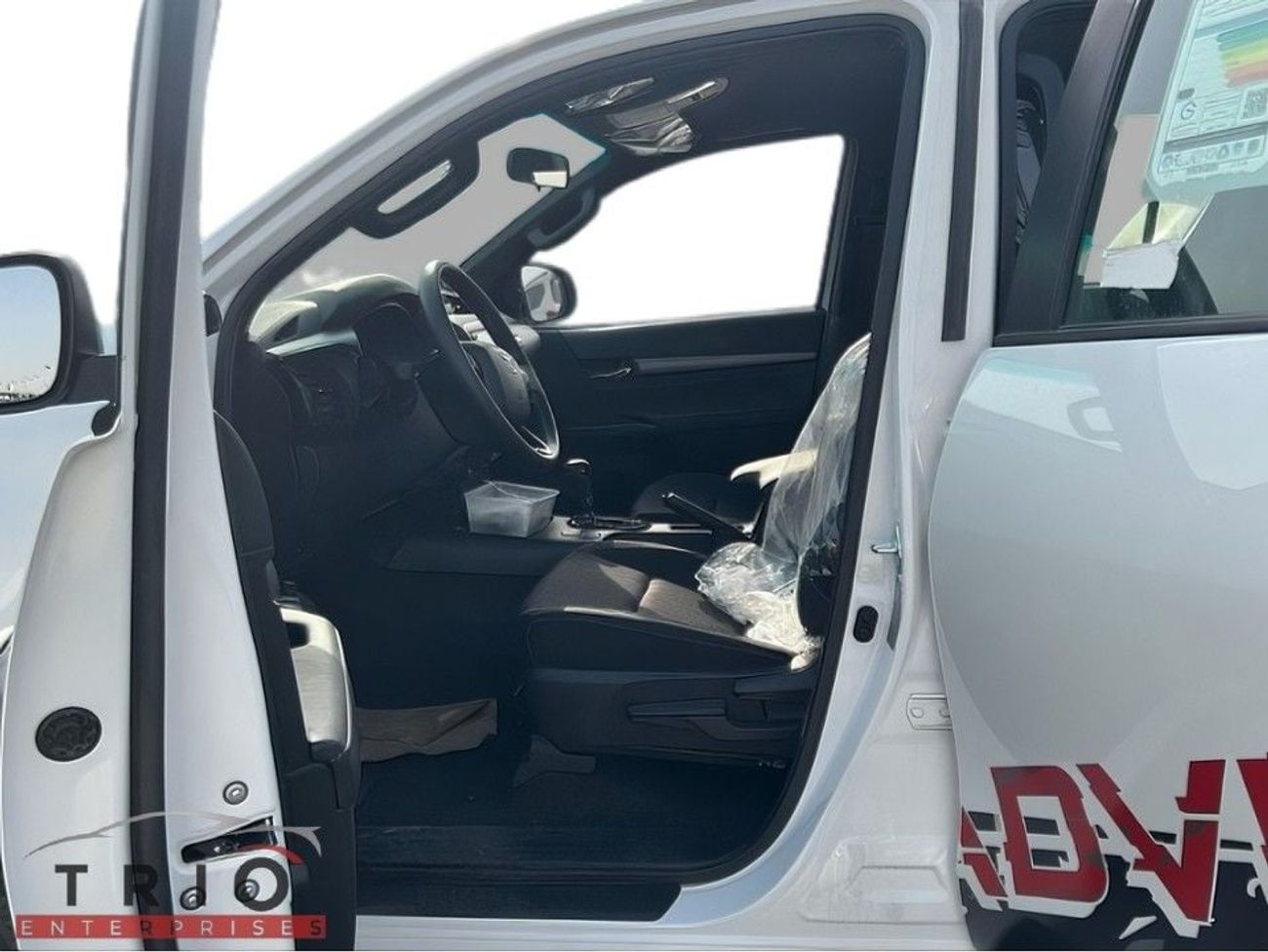 Toyota Hilux TOYOTA HILUX ADVENTURE - 4.0L - PETROL - AT - 2025MY ( OMAN SPEC )