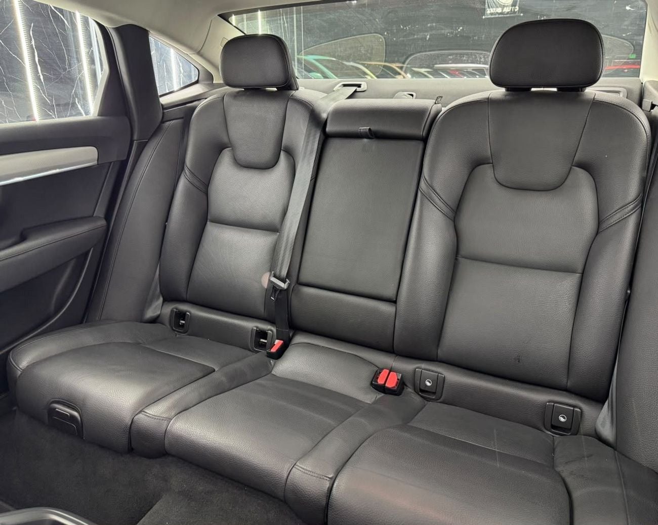 فولفو S90 Volvo S90 B5 | GCC | Original Paint | Well Maintained