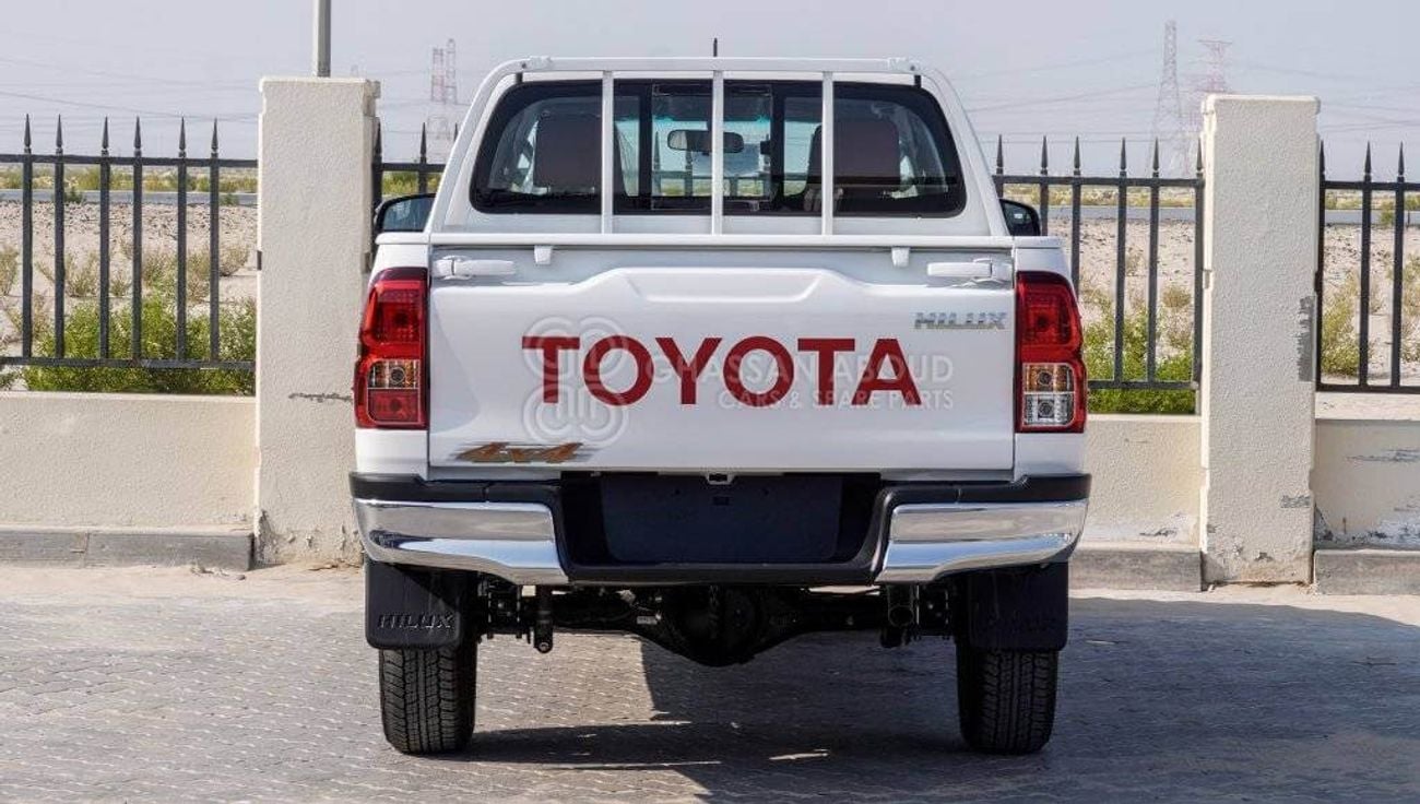 تويوتا هيلوكس GL 2.4L Double Cab Utility
