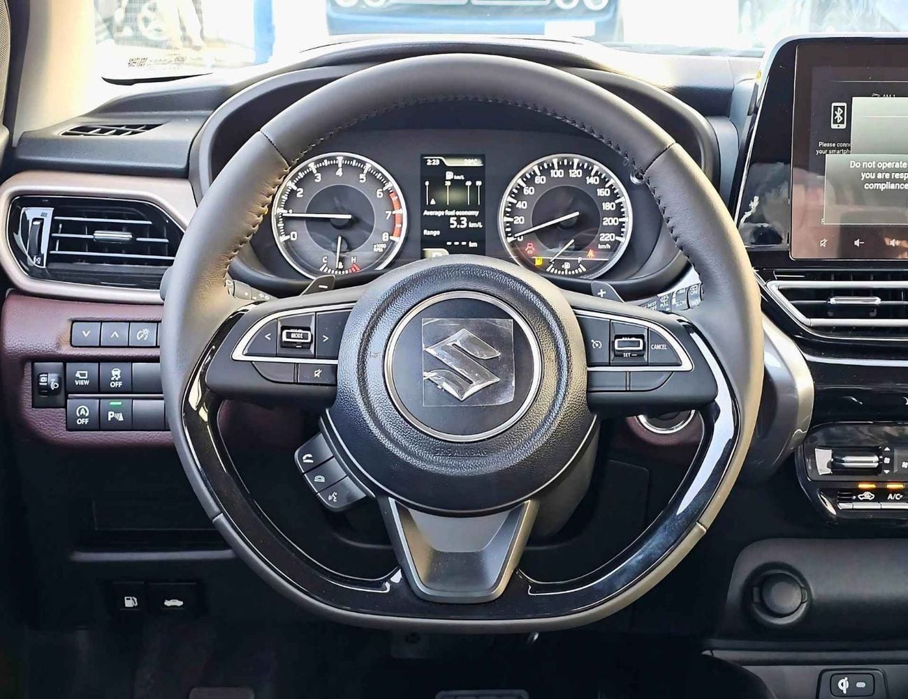 سوزوكي فرونكس GLX / EURO 5 HYBRID / 1.5L V4 / HEADUP DISPLAY / 360* CAMERAS / " 9" DISPLAY AUDIO (CODE # FRHGLX)