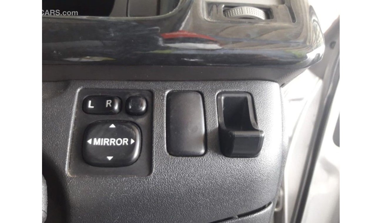 Toyota Hiace Hiace RIGHT HAND DRIVE (Stock no PM 710 )