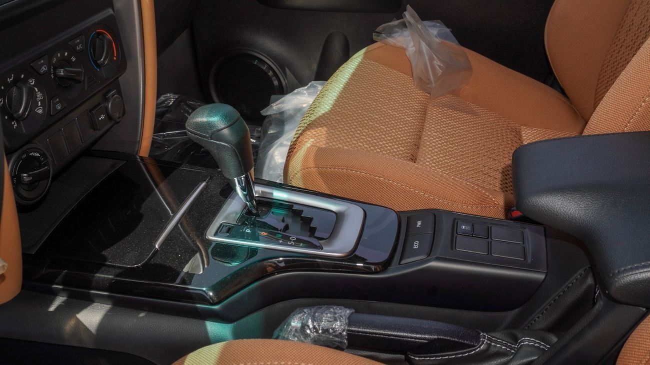 تويوتا فورتونر 2.7 L