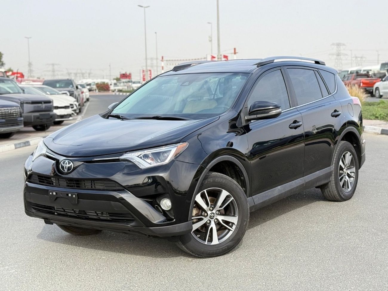 تويوتا راف ٤ XLE, leather seats, sunroof ,push start