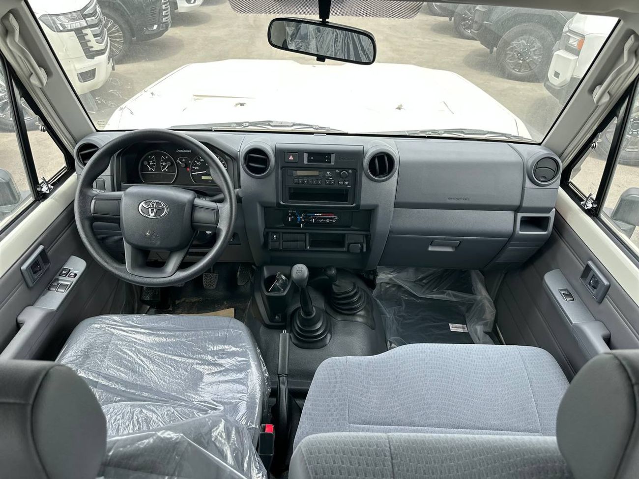 Toyota Land Cruiser LC78 4.2L DSL M/T // STD Option With Power Windows , Center Lock // Special Offer // By Formula Auto