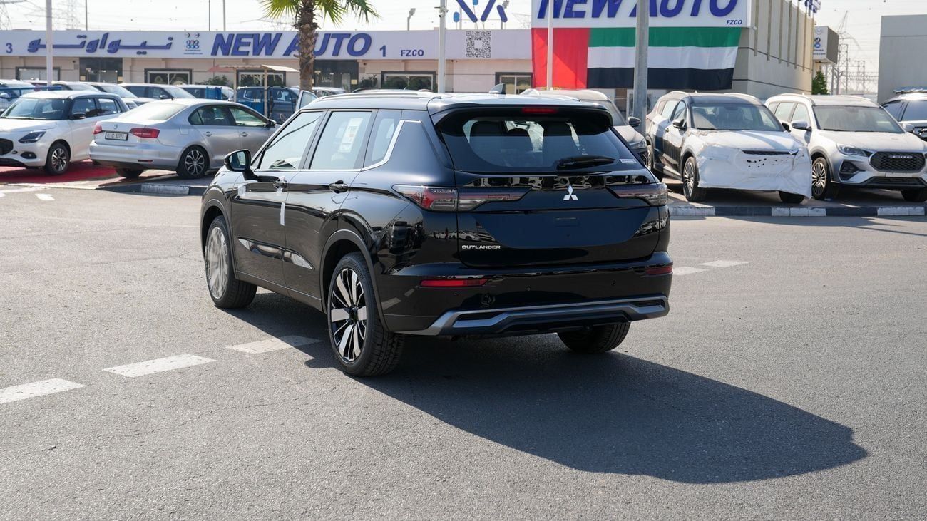 ميتسوبيشي آوتلاندر HIGHLINE ميتسوبيشي أوتلاندر 2026 – الفئة العالية (G06) 2.5 لتر | SUV بسبعة مقاعد | مواصفات الخليج |