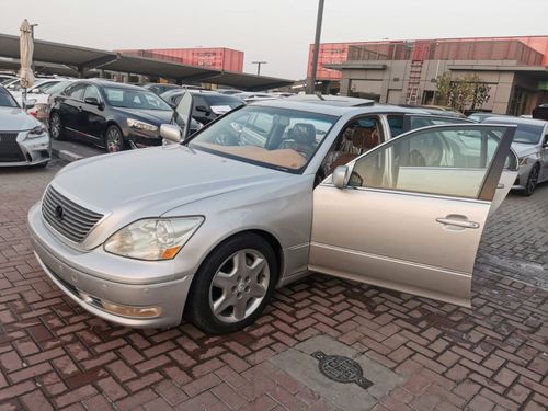 لكزس LS 430 حالتها ممتازة من الداخل و الخارج