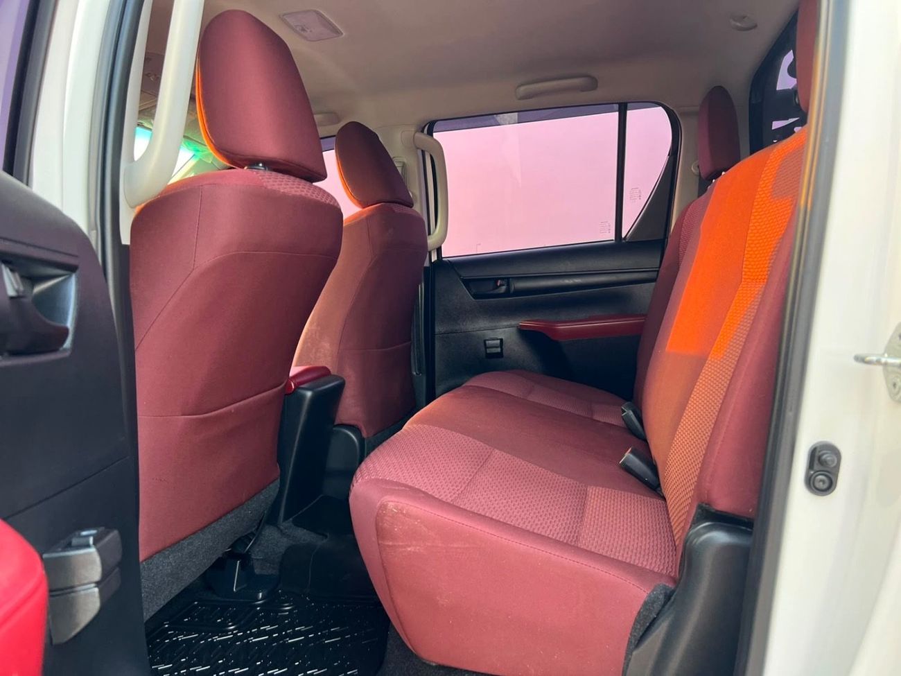 Toyota Hilux  2022 Toyota Hilux GR Sport - 2.7L V4 - Rear Camera - Push Start - Full Automatic Patrol - 4x4 AWD -