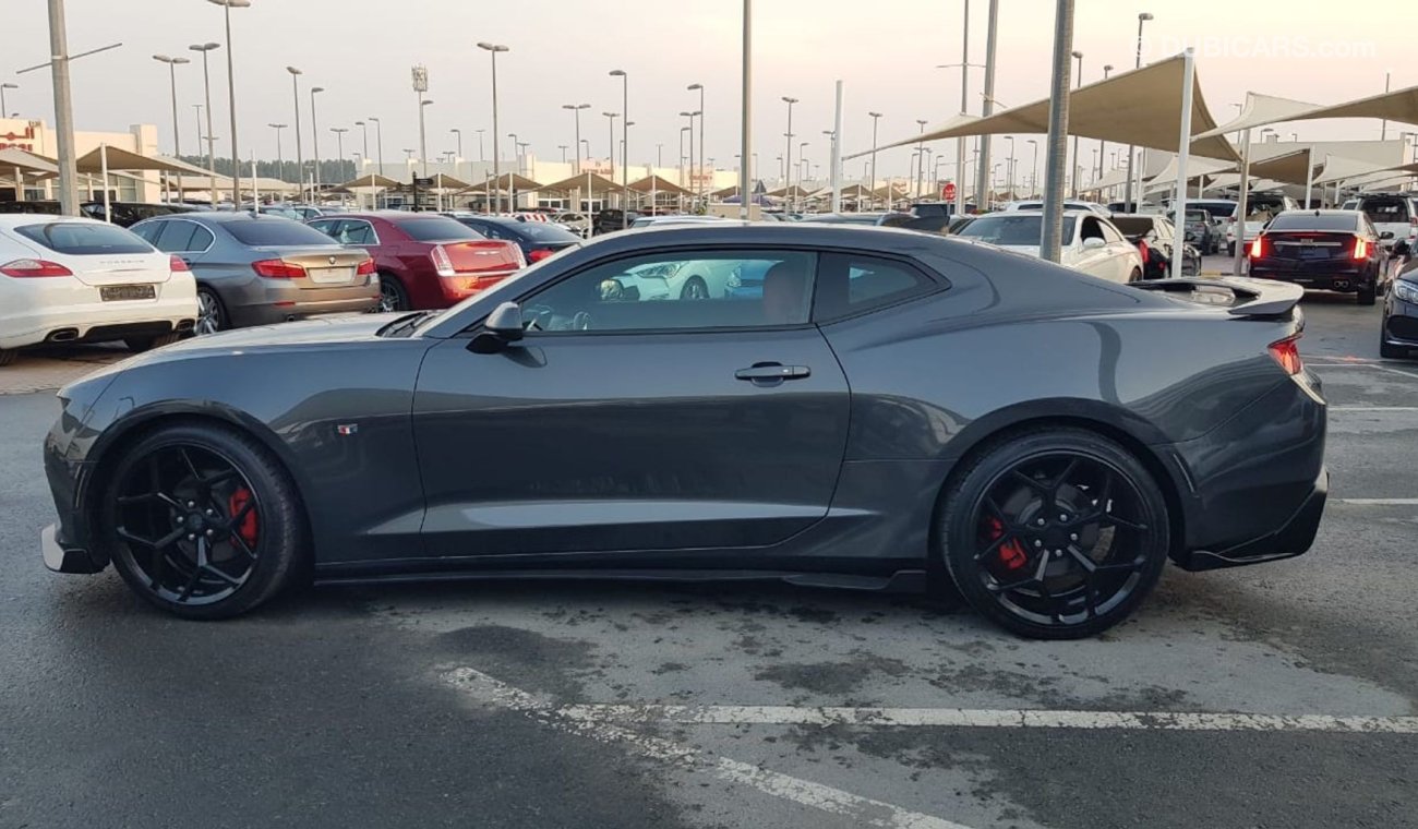 Chevrolet Camaro Chevorlet comaro model 2016 car prefect condition cruise control excellent sound system low mileage